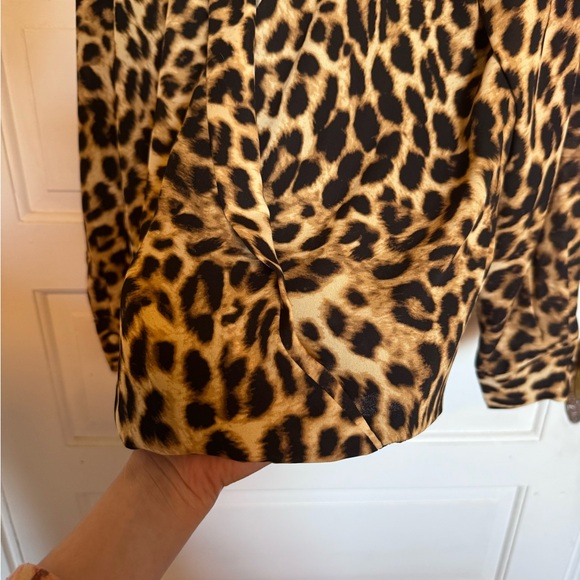 Vince Camuto Animal Print Blouse - Picture 3 of 7